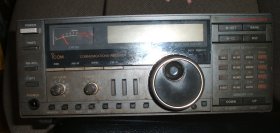 r7100.jpg